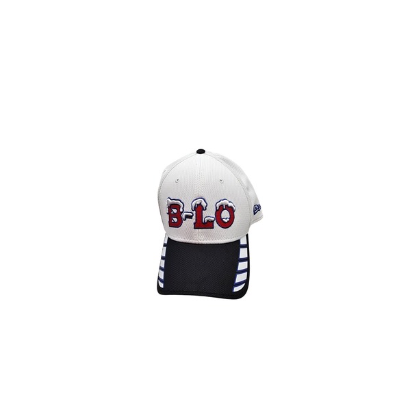 New Era Other - New Era Buffalo Bills B-LO Snow Hat 39THIRTY Stretch Fit Cap White L/XL NFL